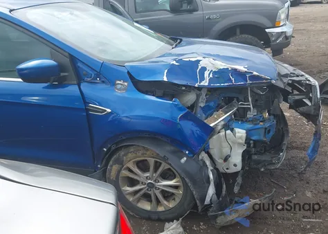 2019 Ford Escape Se z USA, uszkodzony, nr VIN 1FMCU9GD6KUB53780